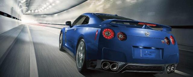 现在出门可以不带驾驶证吗,没带车证可以开车吗