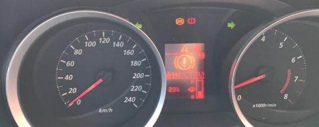 大众轮速传感器坏了亮哪些故障灯,轮速传感器电路故障什么问题