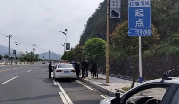 怎么能考科目一考试最快又好,怎么快速通过科目一考试