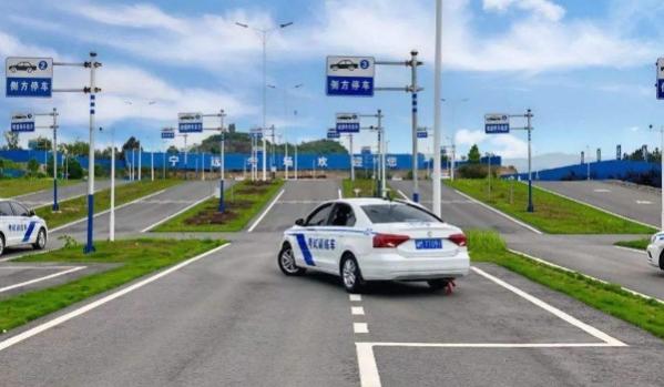 科目二要多少学时才可以考试,科目二练车一小时多少钱