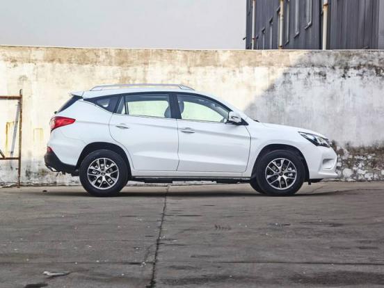 宋max雨刮器尺寸,比亚迪宋max雨刮器怎么开启