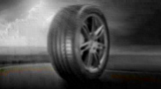 变速箱上面排气孔漏油原因,变速箱排气口漏油什么原因啊