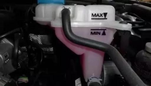 汽车防冻液为何会减少,车辆防冻液减少正常吗