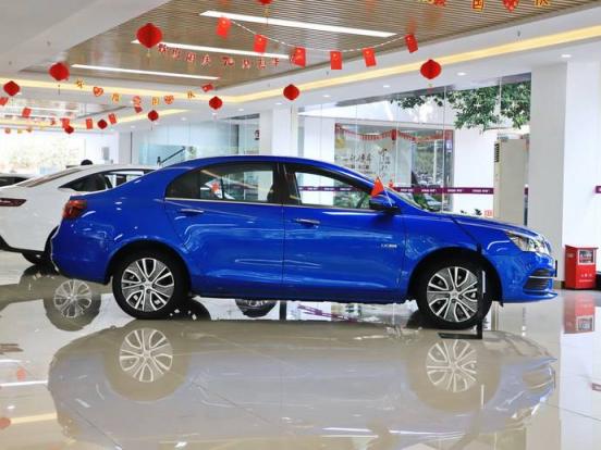 帝豪ev充电盖打开方法,帝豪ev打开充电口盖的开关在哪里