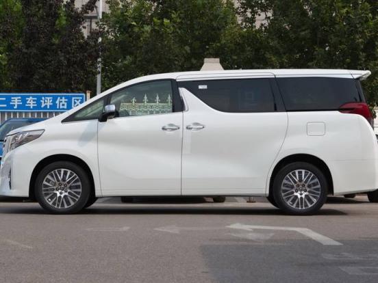 埃尔法备胎工具在哪里,丰田埃尔法备胎怎么拿出来