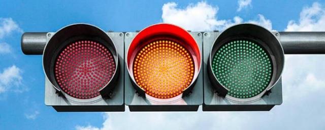黄灯电子眼启动拍了吗汕头闯黄灯会被电子眼抓拍吗,电子眼在黄灯时就开始拍照了吗