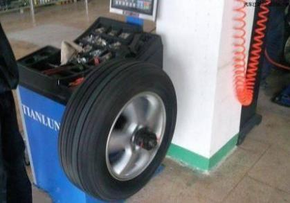 离车式车轮平衡机的检测步骤,简述汽车车轮动平衡检测过程