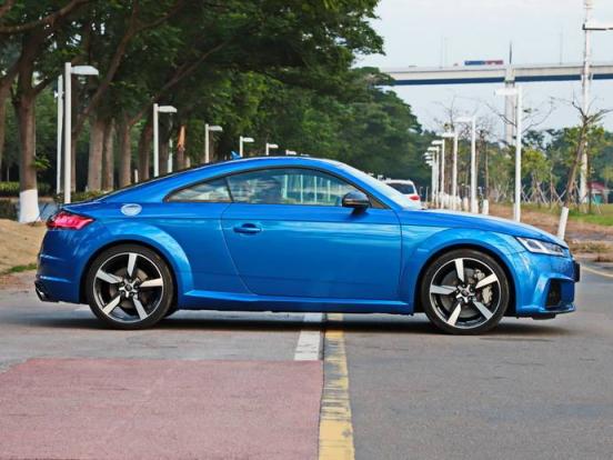 奥迪车是哪个国家的品牌汽车,奥迪是哪国产的车