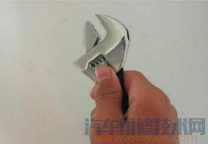 活动扳手的使用方法和注意事项,活动扳手的正确使用方法