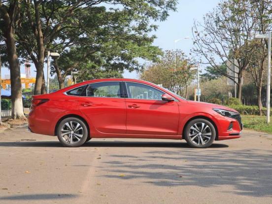 长安6万左右的自动挡车,长安小轿车6万至8万自动挡