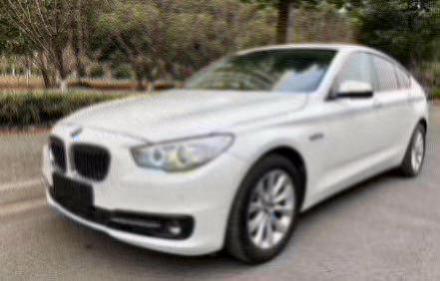 宝马新5系车内异响(宝马5系异响原因)