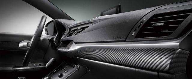 酒精湿巾可以放车里吗?,车上放酒精湿巾安全吗