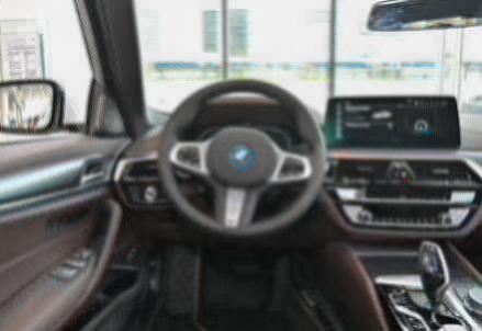 宝马5系发动机异响怎么回事(宝马5系底盘)