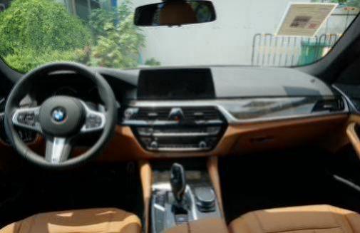 宝马5系音响改装 最完美的音质效果(宝马5系驱动方式)