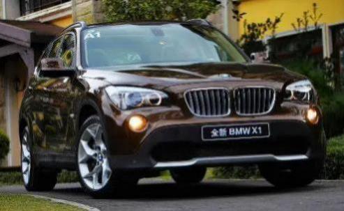 宝马x1喷漆多少钱(宝马X1点烟器)