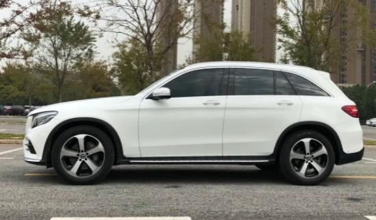 奔驰glc保险盒位置在哪里(奔驰GLC动力怎么样)