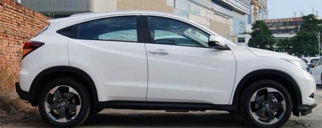 如何判断车是国几标准,轿车从哪里看出是国几标准