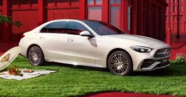 奔驰c级二手车价格是多少(奔驰C级动力配置)