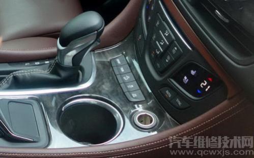 昂科威四驱按钮在哪里,昂科威四驱怎么切换怎么使用