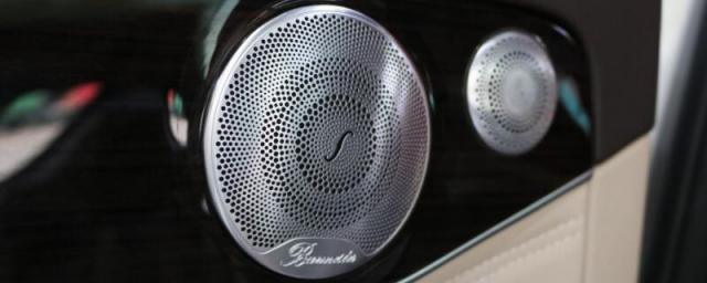 奔驰a200的音响是什么牌子,奔驰a200l原车音响是什么品牌的