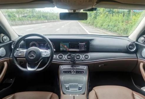 奔驰e级轮胎品牌(奔驰E级驾驶模式有哪些)