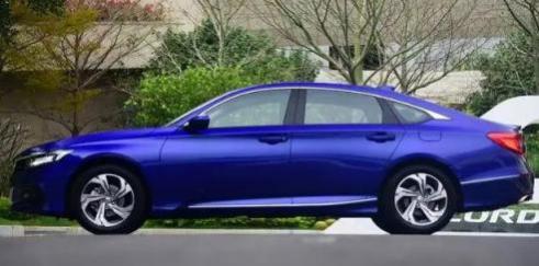 雅阁声音大(雅阁噪音如何)