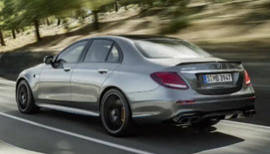 奔驰E级百公里油耗(奔驰E级水温多少正常)