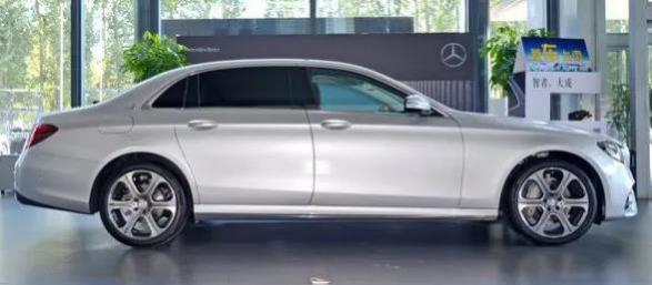 奔驰e300是前驱动还是后驱动(奔驰E级售价是多少)