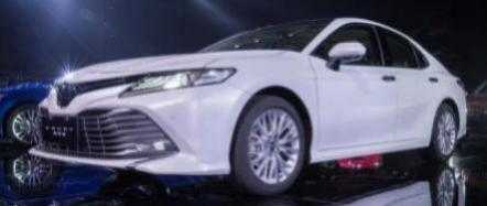 凯美瑞双擎车重(凯美瑞灯泡型号)