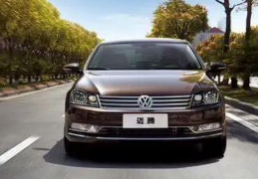 迈腾与君威哪个好(迈腾烧机油吗)