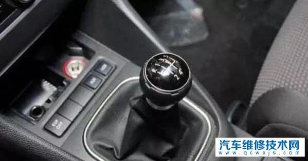 自动挡为什么是降档加速,手动挡降速为什么要降档