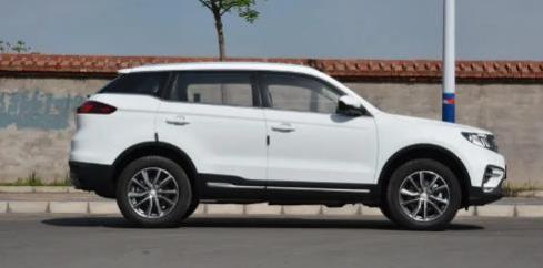 博越车身尺寸参数(博越有氛围灯吗)