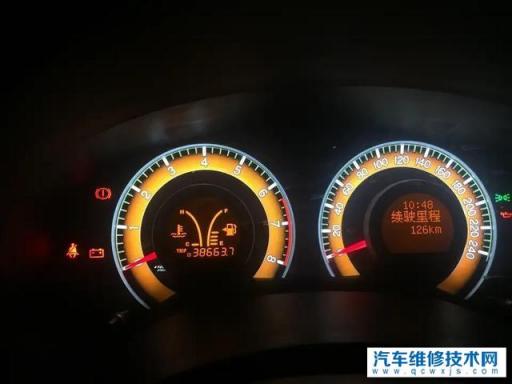车子有电有油打不着火刹车踩不动,机油灯亮车打不着火是什么原因