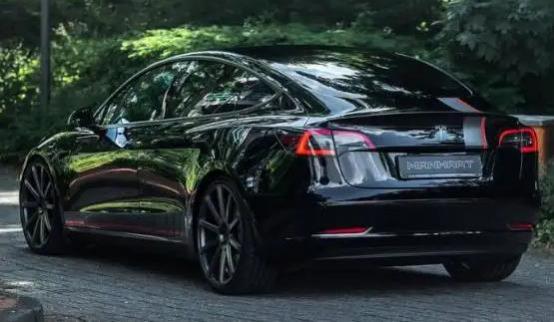 model s 空气悬挂(特斯拉有哪些摄像头)