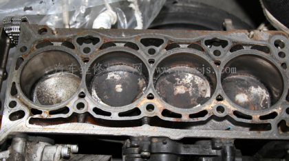 发动机拉缸症状及表现,汽车发动机拉缸什么症状