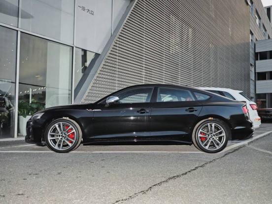 宝马M4采用的什么悬架(宝马四系悬架形式是什么)