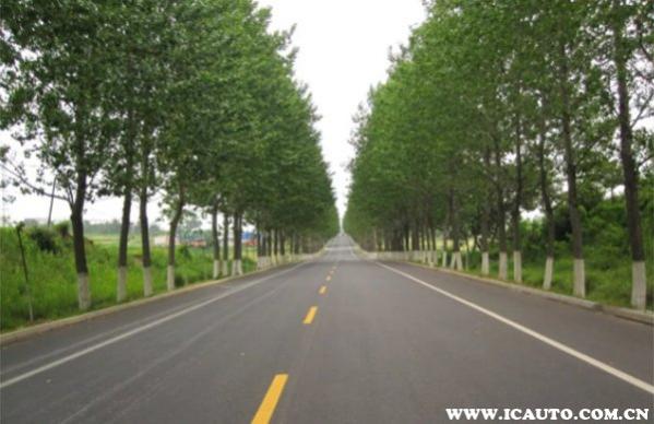 有道路中心线的乡村道路限速多少,城市道路和乡村道路限速多少