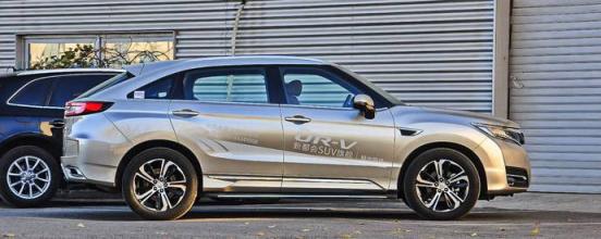 踩刹车时有漏气的响声