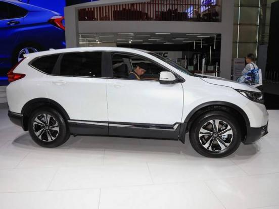 高尔夫车型定位是什么,全新国产高尔夫GTI车型的谍照