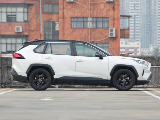 瑞虎8plus是几座的车(瑞虎8与风光580怎么选)