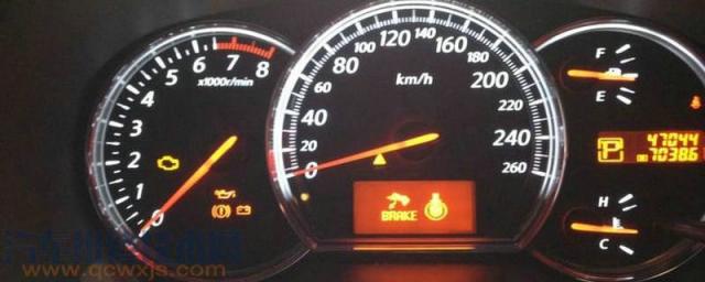 小汽车方向盘能打几圈,小汽车方向盘打死是几圈