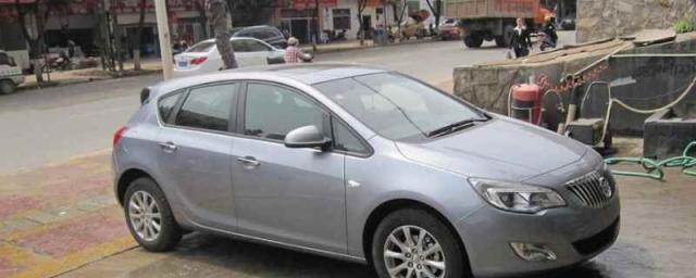 车窗贴完膜不小心升降了,贴膜后升降车窗了怎么办