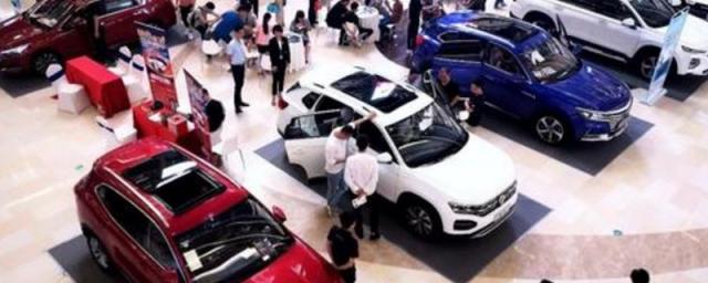 年底买车要不要年初上牌,年底买的车,到下一年初可以上牌吗