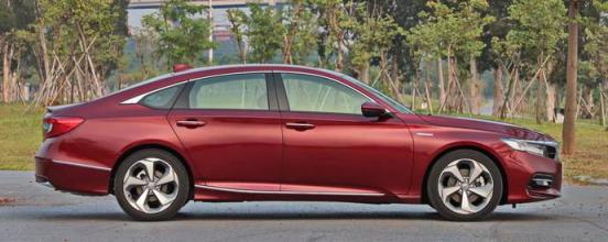 名爵hs油箱盖怎么打开,名爵hs前盖怎么打开