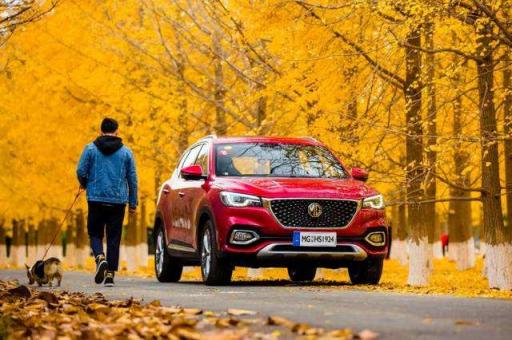 名爵hs后备箱尺寸图片,名爵hs长宽高尺寸