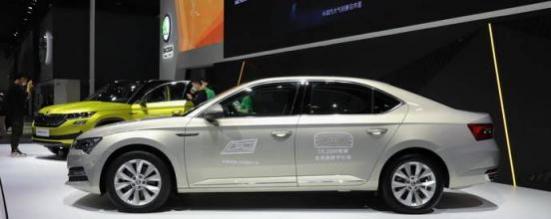 摩托车是无级变速吗？(无级变速箱的由什么组成)