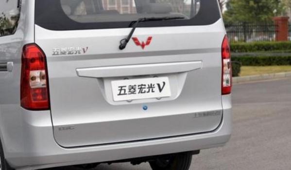 五菱荣光v车身尺寸,五菱荣光v多长