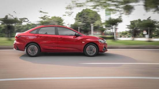 黑金刚和猎豹汽车猎豹Q6怎么选(猎豹黑金刚四驱正确的挂法)