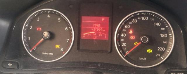 汽车打不着火哒哒哒响,仪表盘闪怎么办,冬天车辆打不着火哒哒哒响