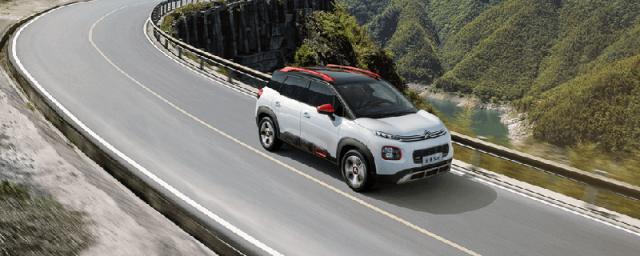 路边怎么停车,马路边哪种线可以停车图片